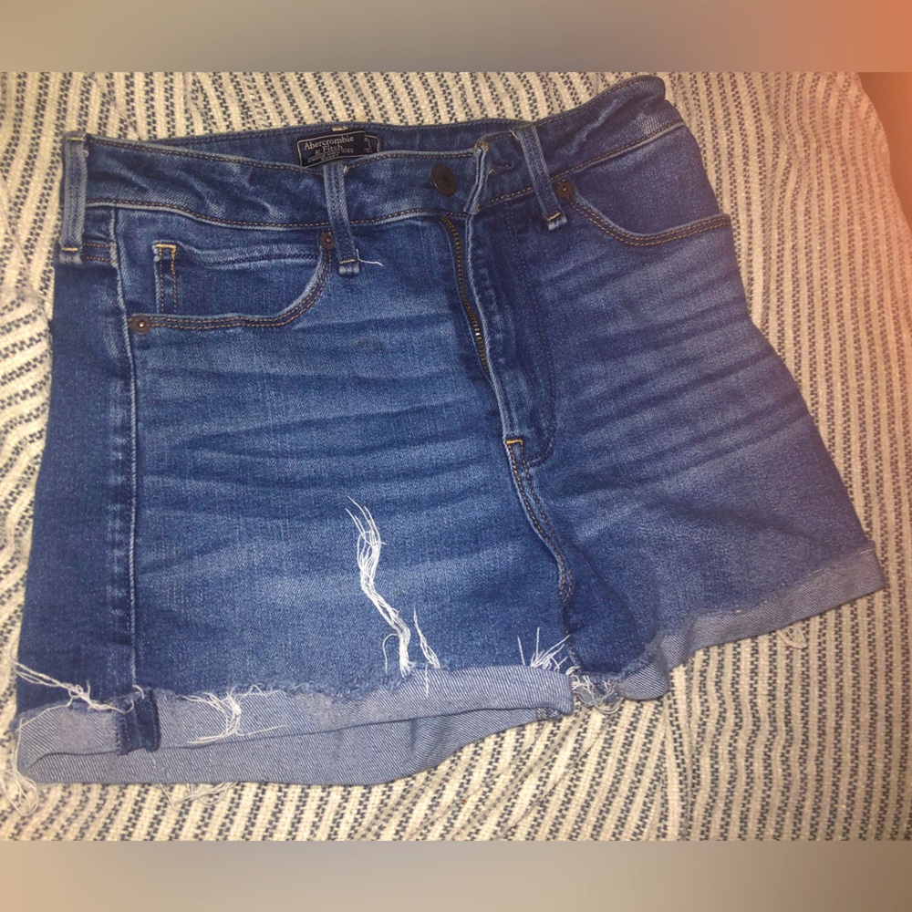 Abercrombie & Fitch Simone High Waisted Shorts